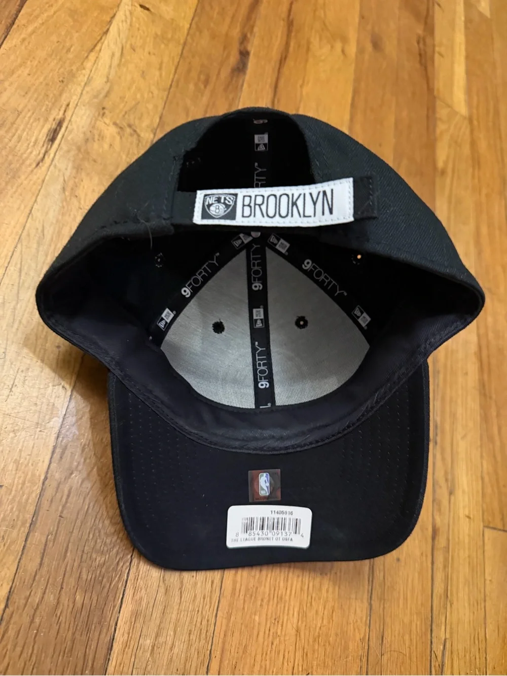 New Era Brooklyn Nets Black 9FORTY Adjustable Hat - NEW